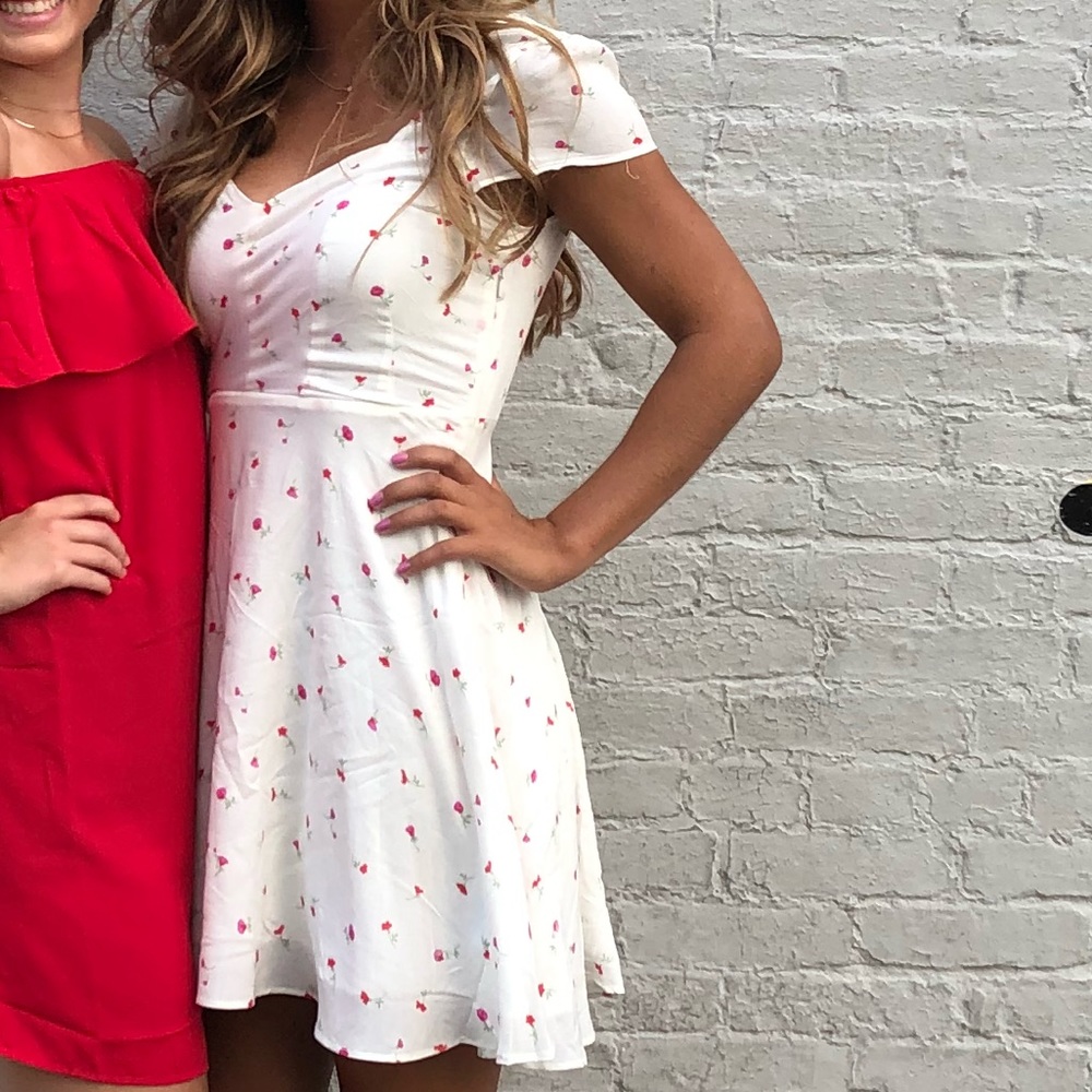 Floral Urban dress🤍